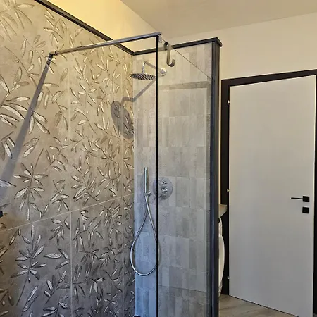 Casa Clelia, Esclusivo Frontemare A דירה *