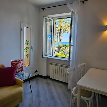 Apartamento Casa Clelia, Esclusivo Frontemare A